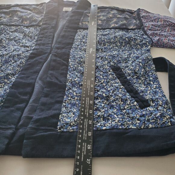 GAP Blue Floral Patchwork Quilted Kimono Wrap Jacket Sz M Grandmacore Boho Chic - Picture 6 of 8